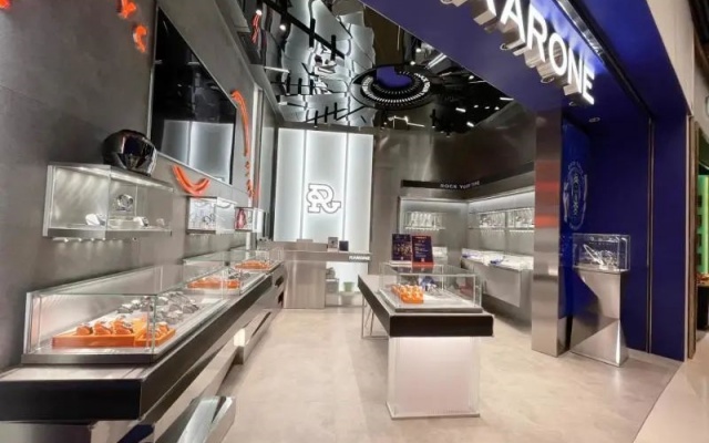 雷诺手表品牌设计