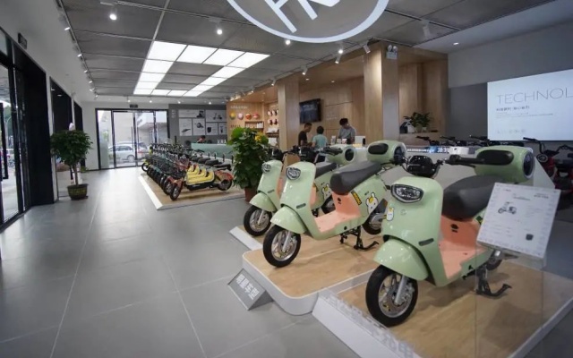 爱玛电动车品牌空间设计